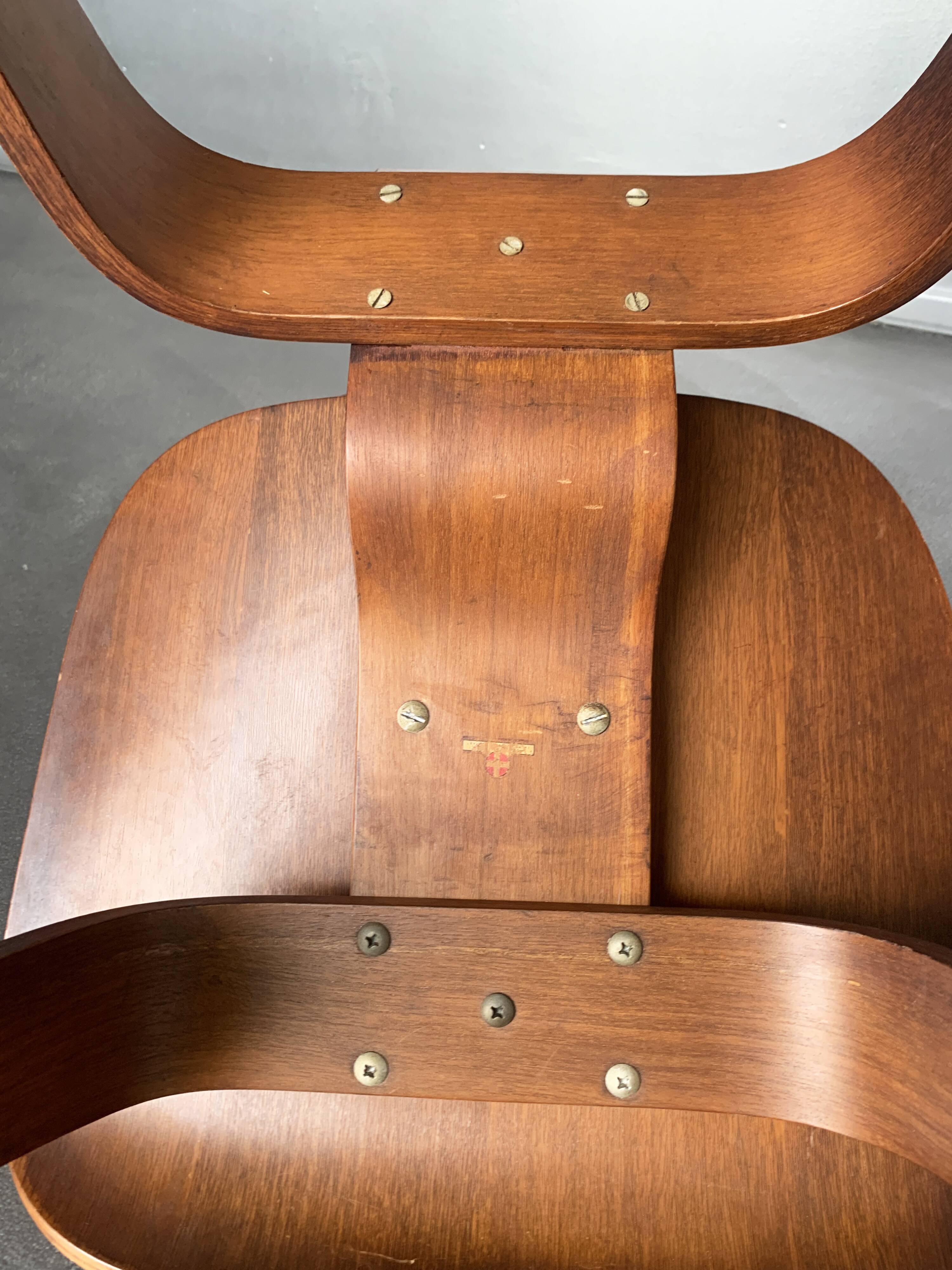 DCW Chair Charles & Ray Eames for Evans Plywood 1945, original label