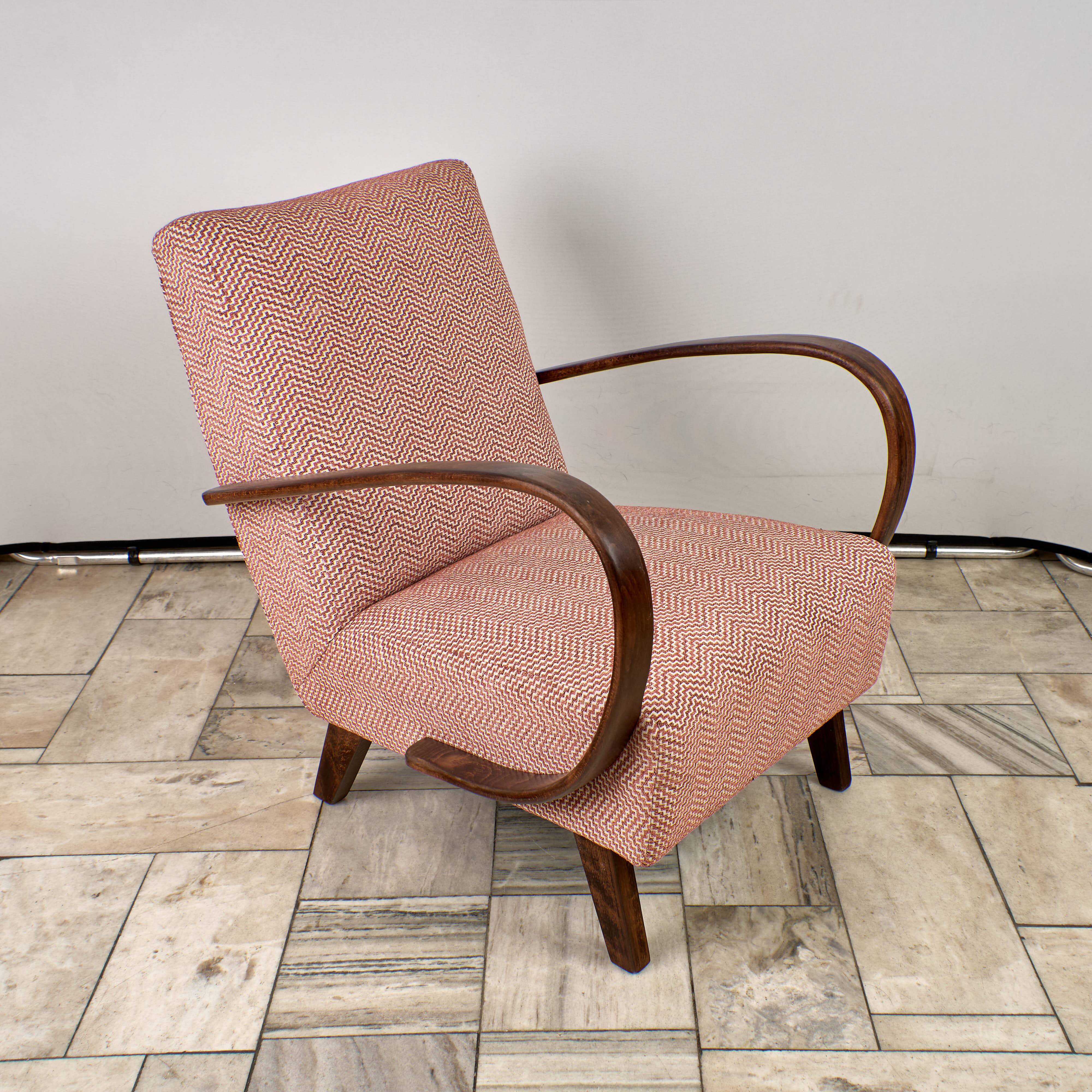 H 410 Armchair designed by Jindrich Halabala, 1940s, Czechoslovakia