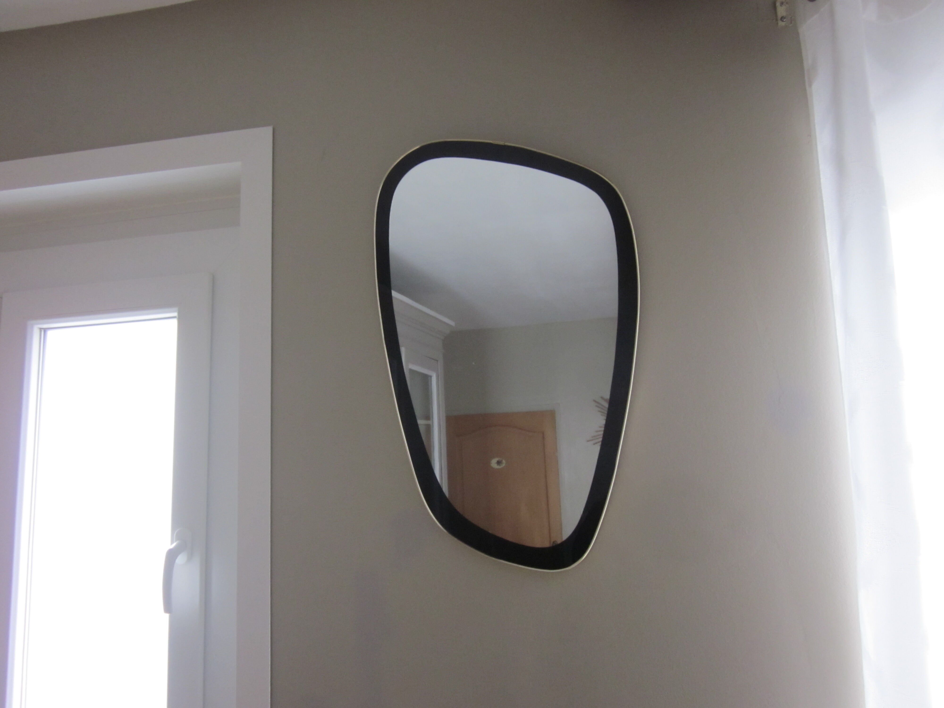 Asymmetrical mirror 50-60 years - 41x70cm
