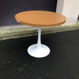 Table ronde pied tulipe