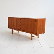Buffet scandinave en teck "Korsör", années 1960