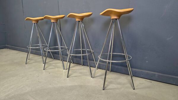 Ensemble de tabourets de bar pivotants Jamaica par Pepe Cortès pour BD Barcelona, années 1990.