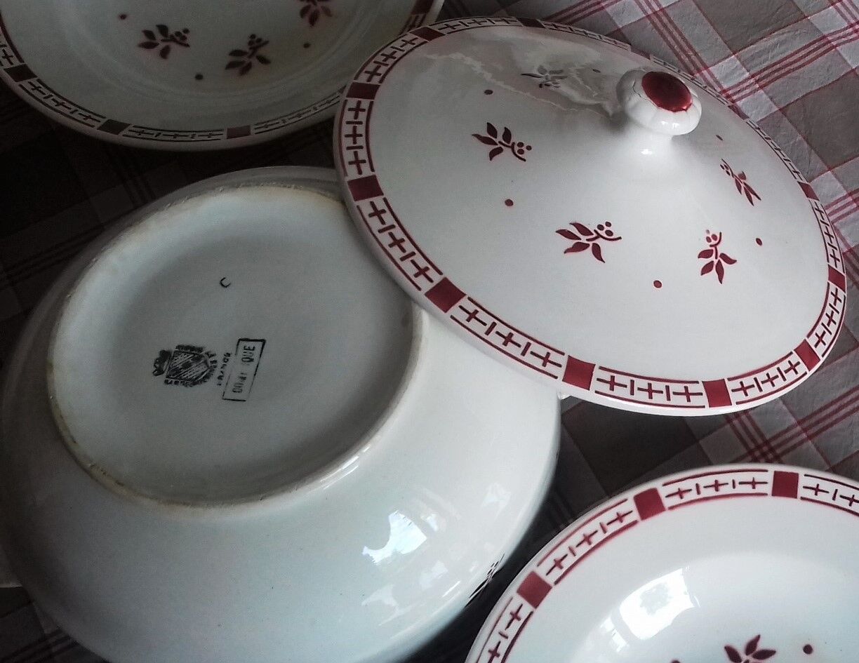 Soupière Digoin Sarreguemines Dominique fleurs rouges Art Deco