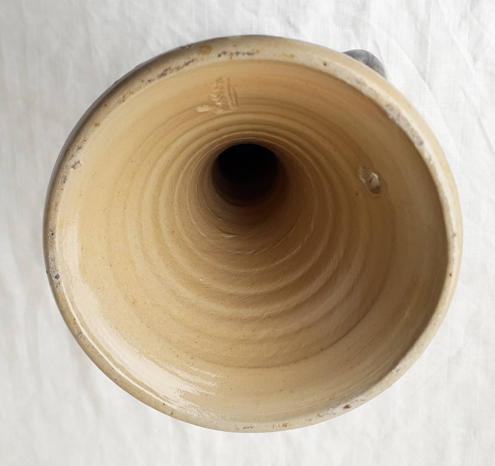 Losson stoneware candle holder