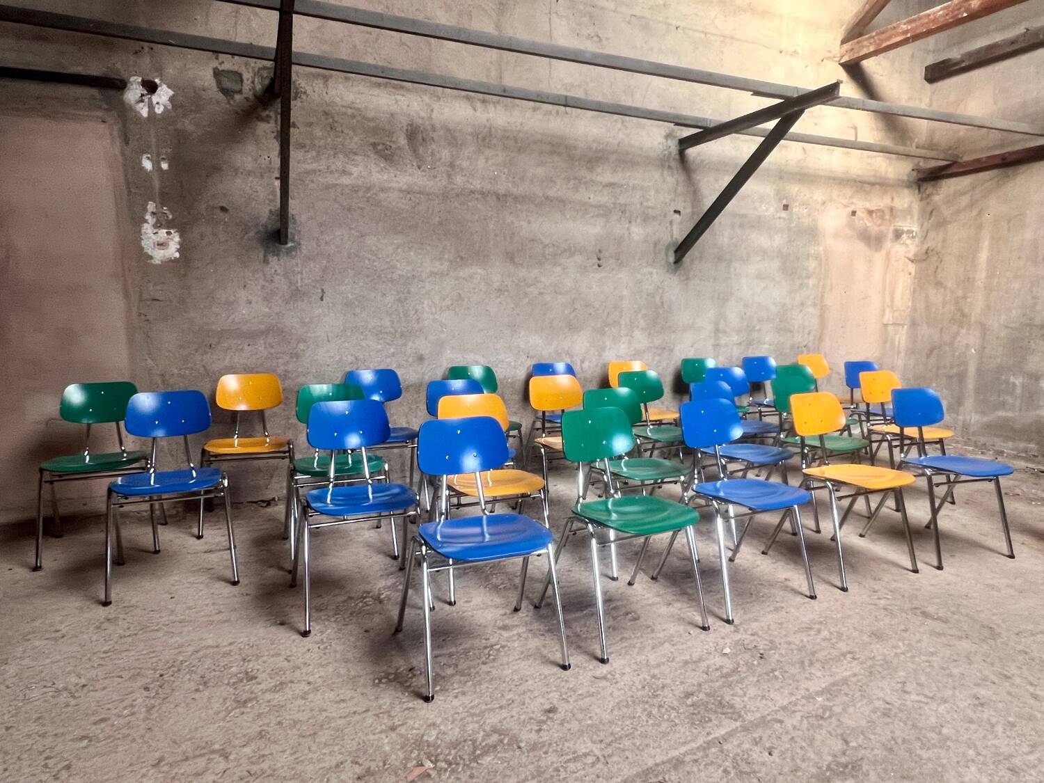 59 vintage colorful chairs