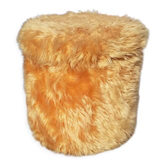 Orange pouf moumoute year 70