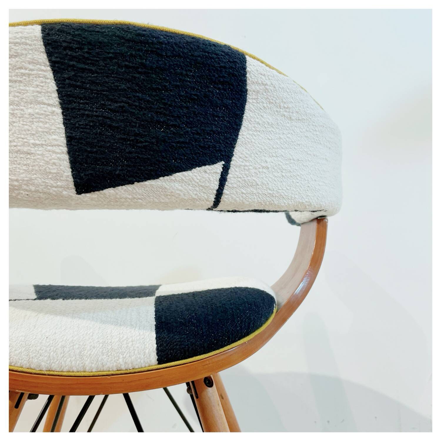 Restored vintage chair/armchair