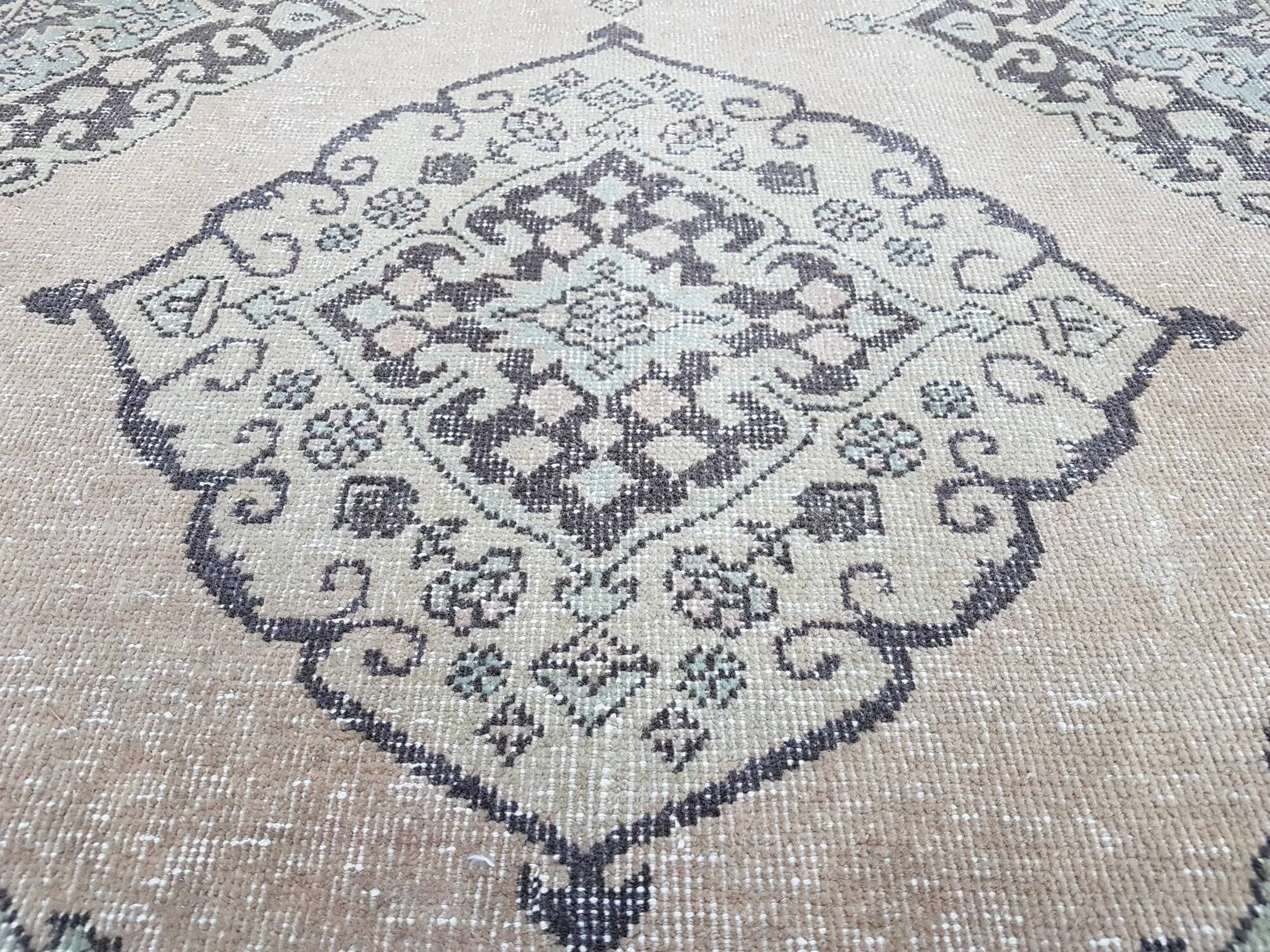 Vintage Turkish hallway rug 143x391 cm