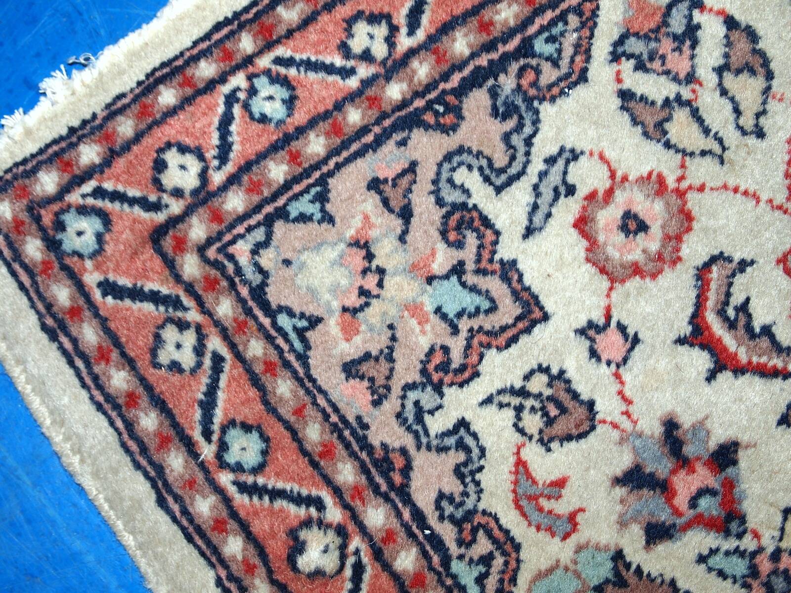 Tapis Vintage Indo-Tabriz en Laine, Années 1970, Élégance Florale