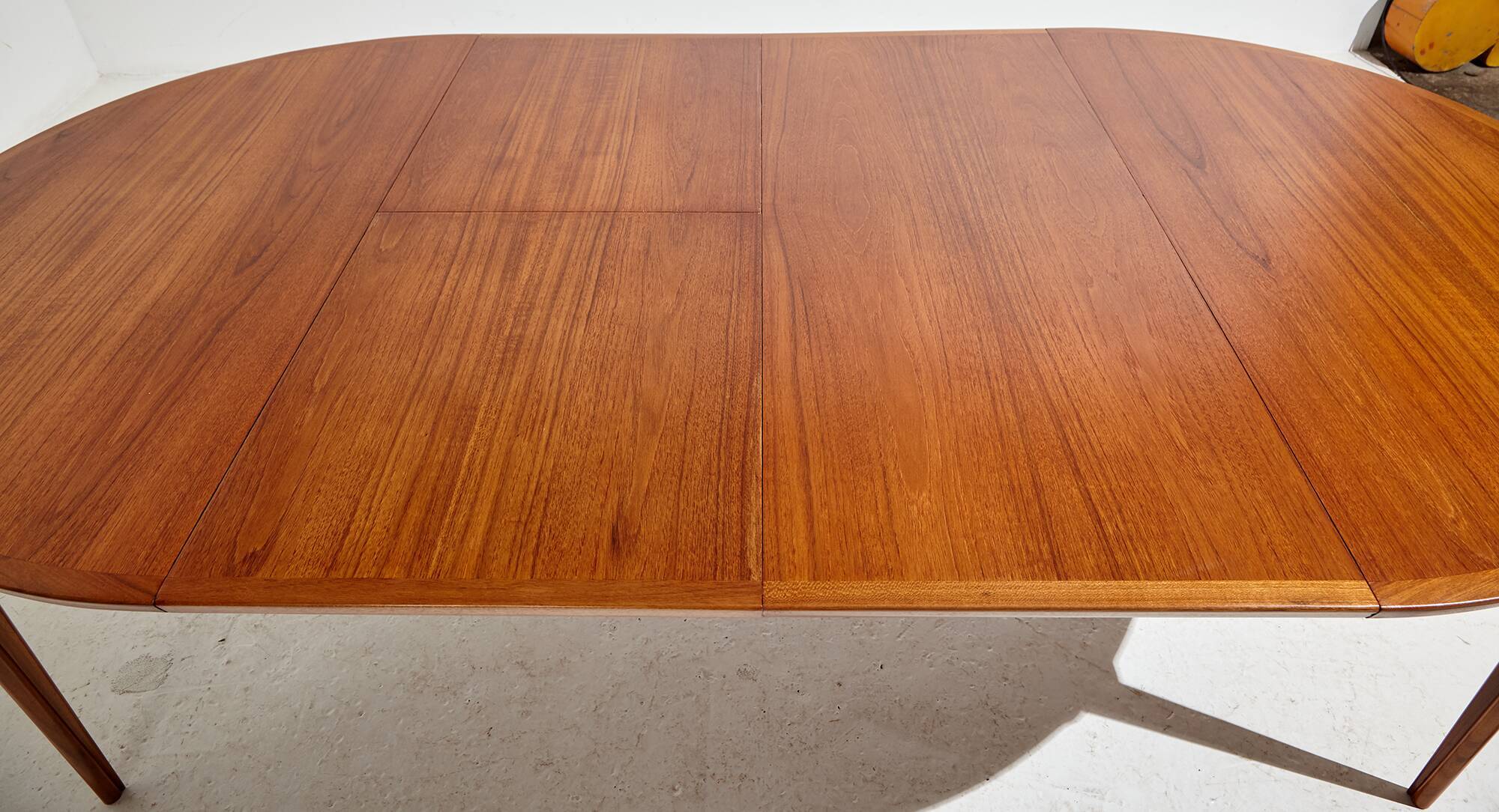 Restored teak dining table by henry rosengren hansen for brande møbelindustri mk9477