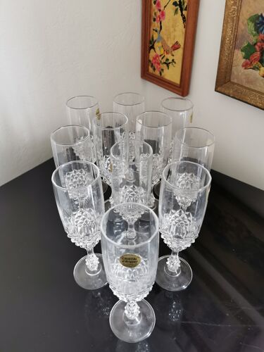 11 flûtes champagne cristal neuves