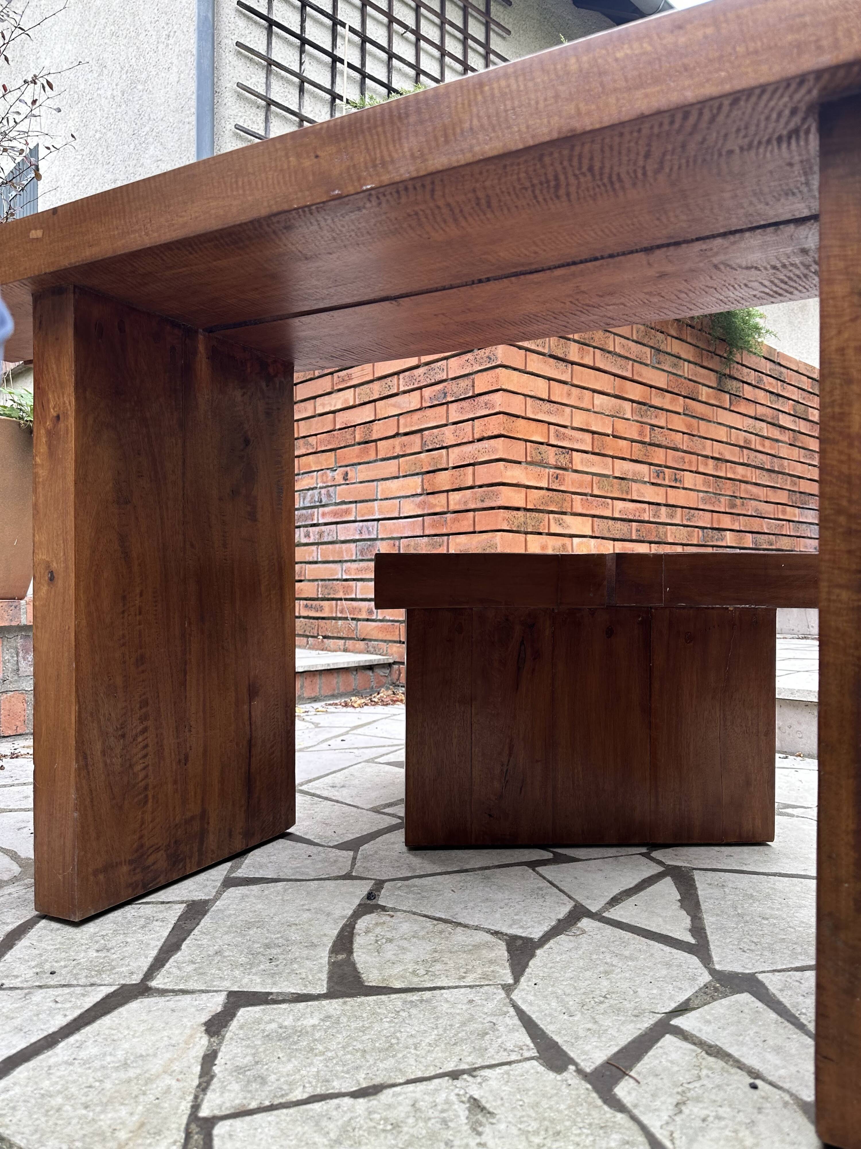 Console et table basse brutalistes en bois brut