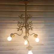 Antique 19th-century chandelier with 4 lights in gilded bronze, Napoleon III style - in working condition.