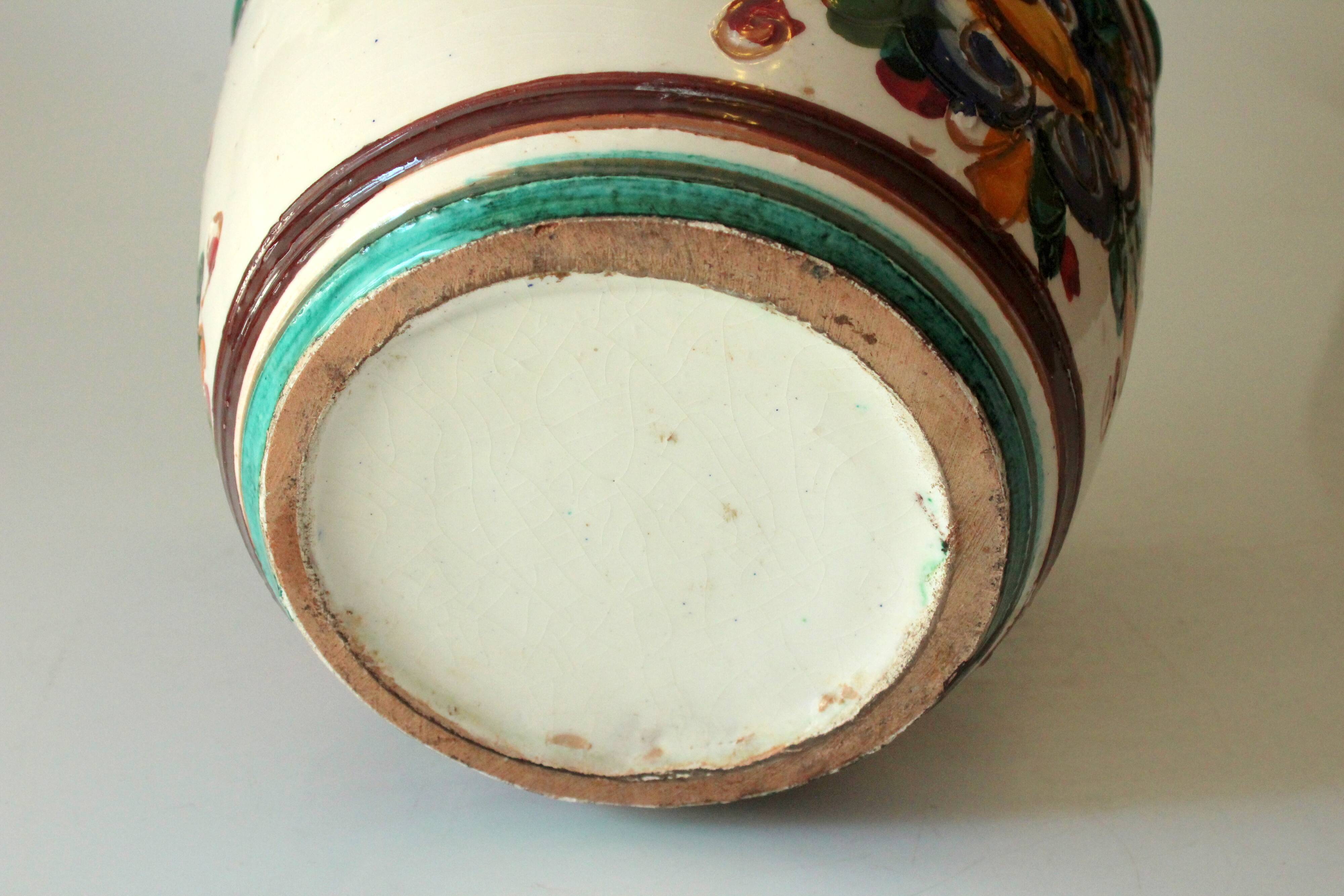 Ceramic planter with a wavy edge - vintage
