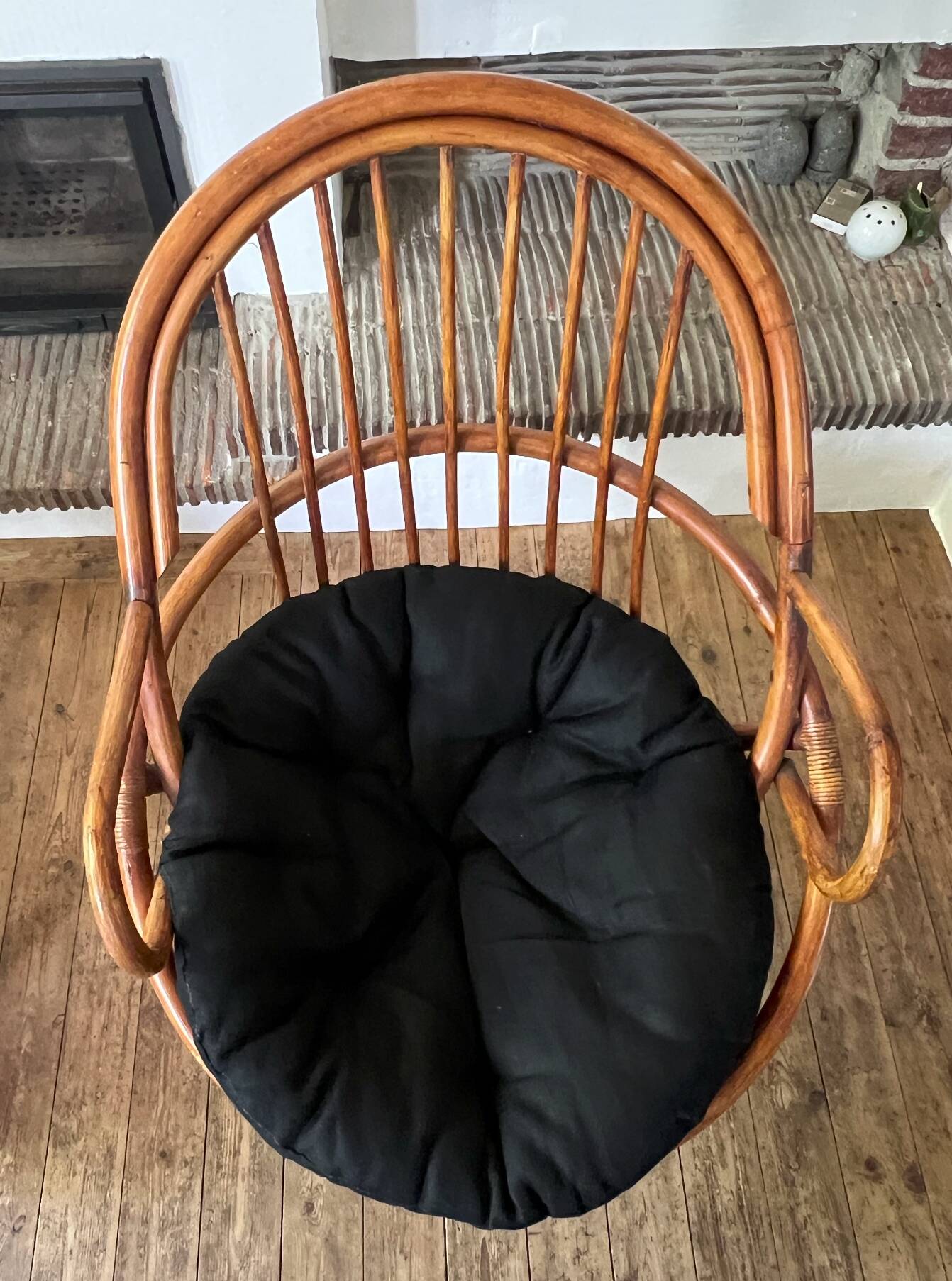 Pair of rotating rattan armchairs
