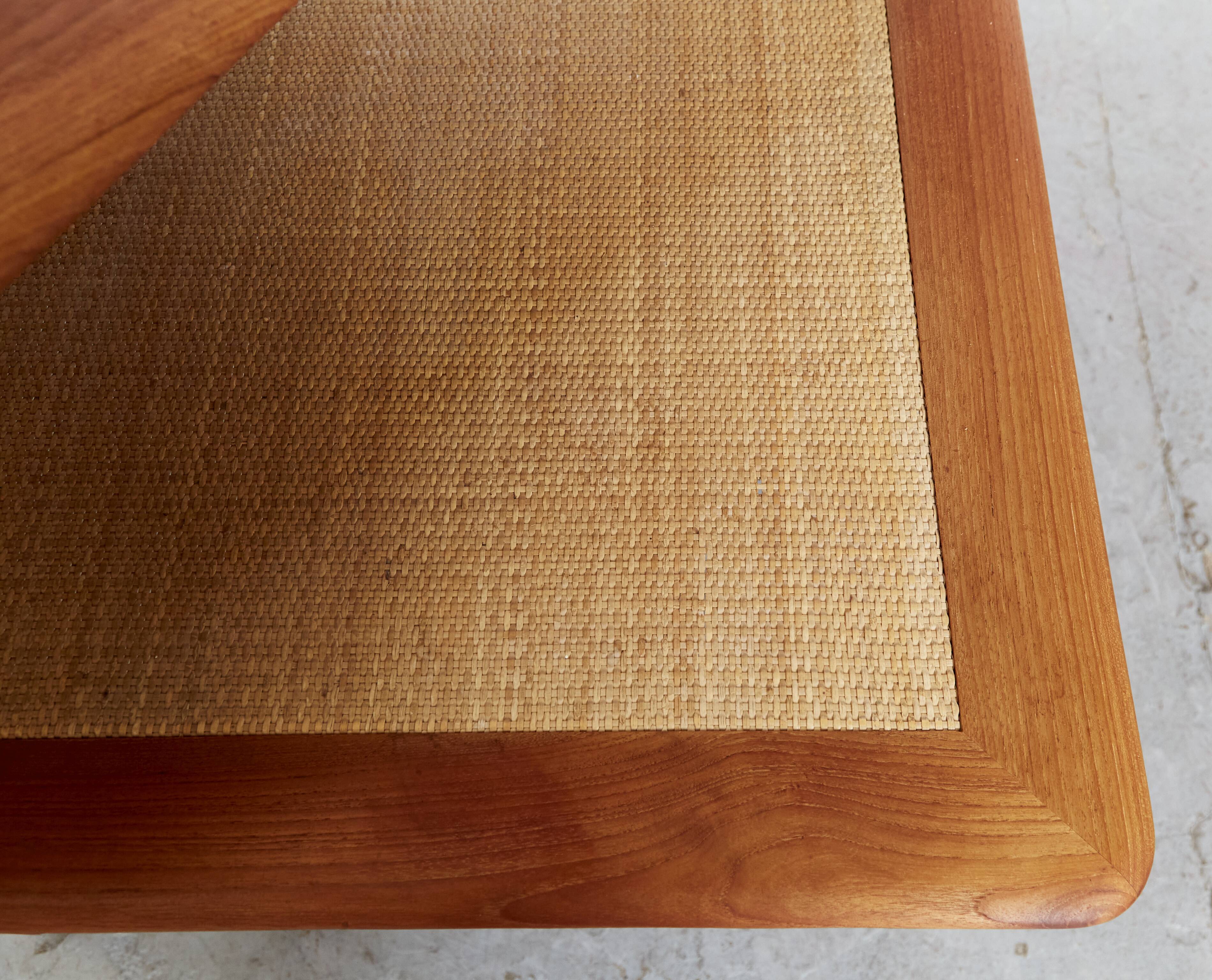 Peter Hvidt & Orla Mølgaard-Nielsen "Minerva" Table for France & Søn