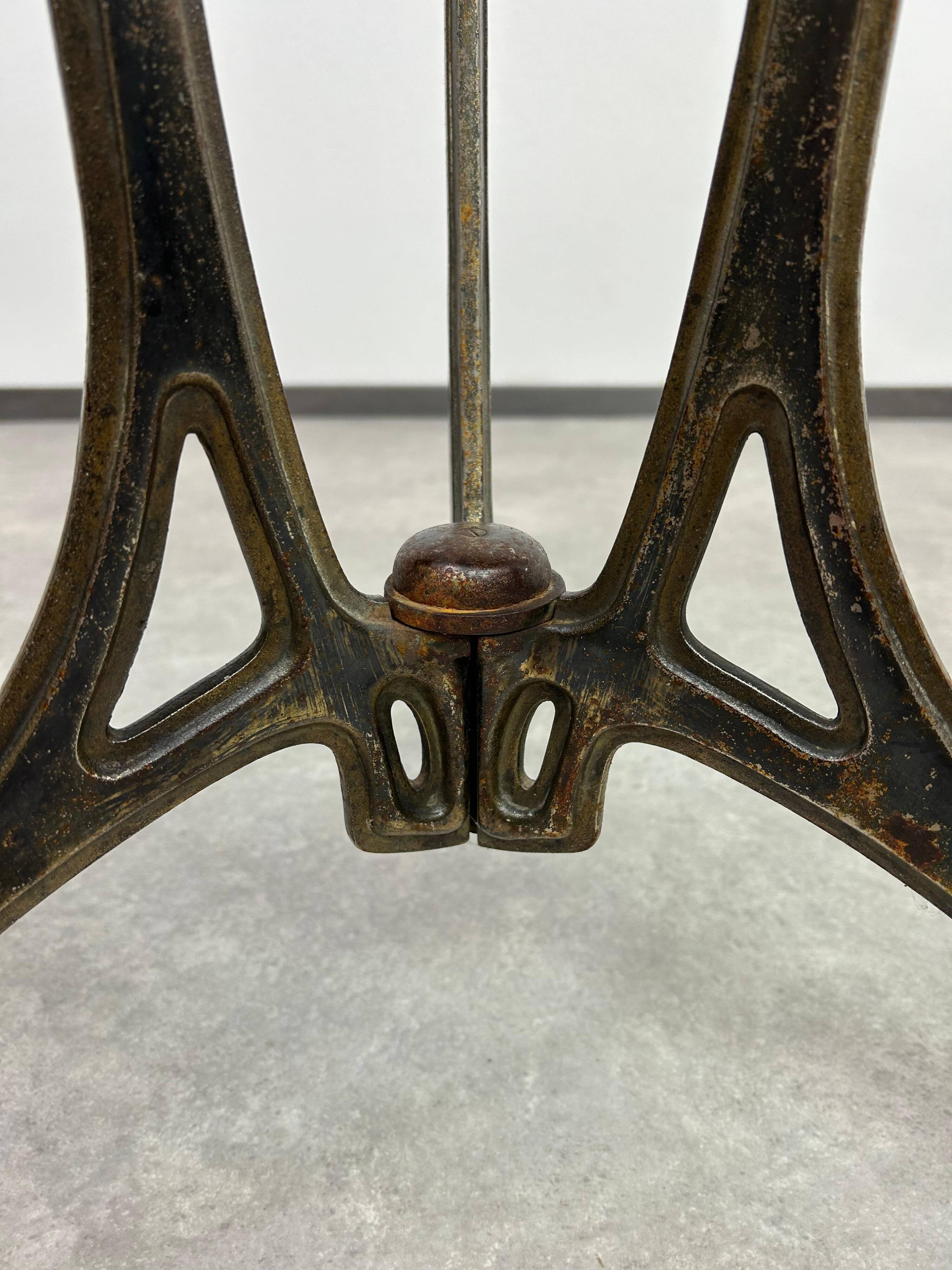 Jugendstil coffee table