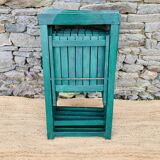 Set of 4 green folding chairs