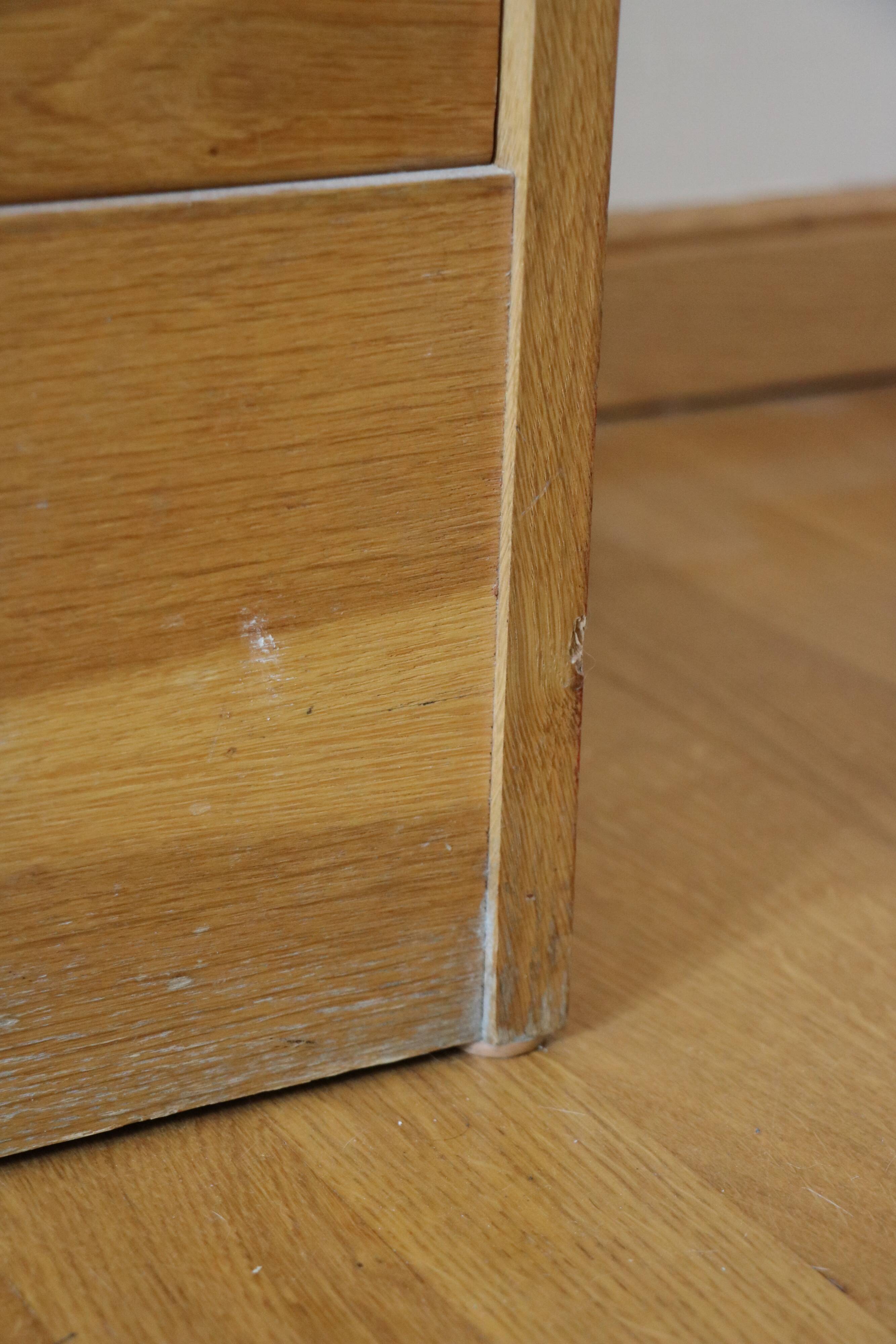 Filing cabinet with curtain