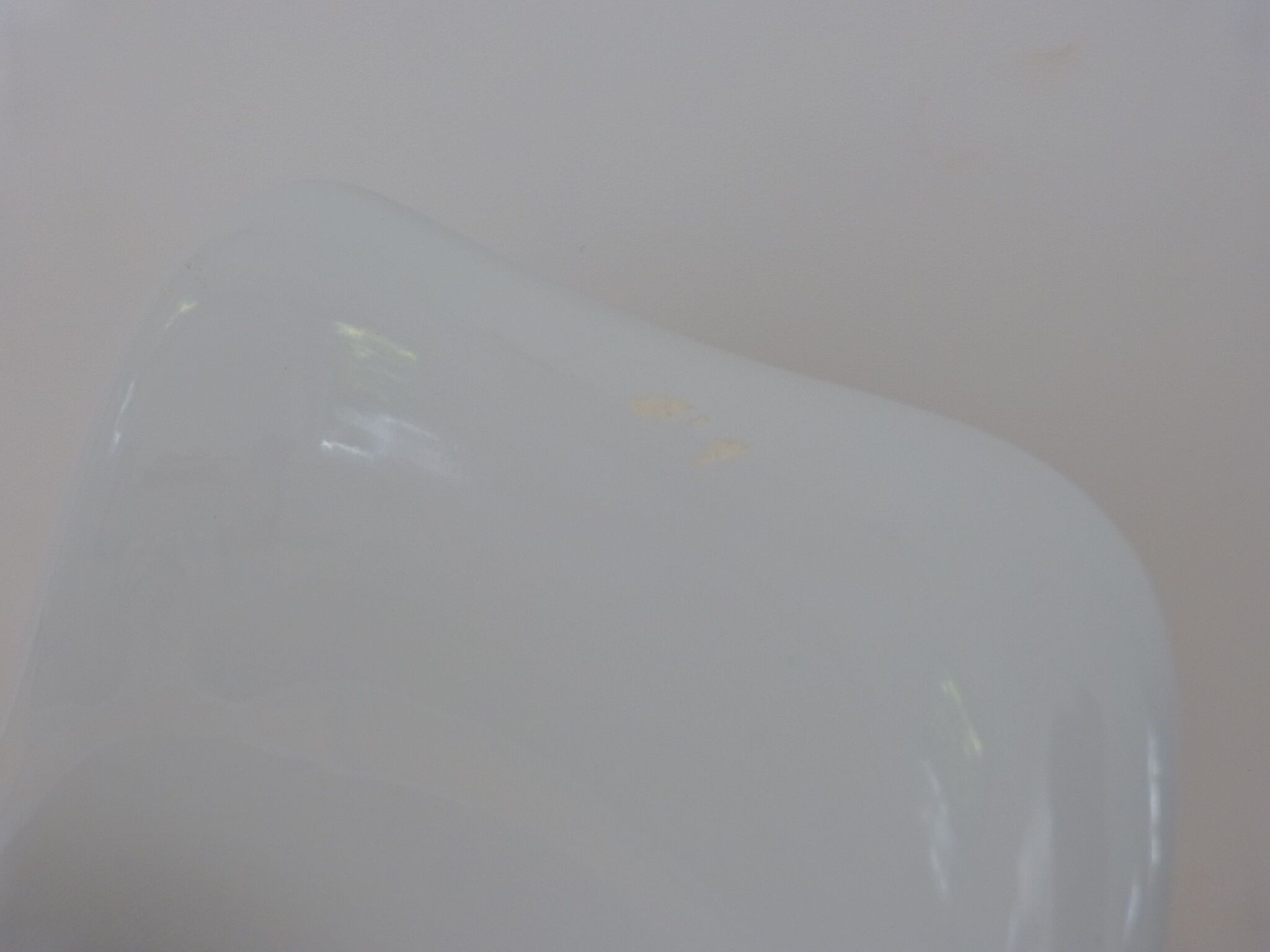 2 Tulip chairs by Eero Saarinen for Knoll International