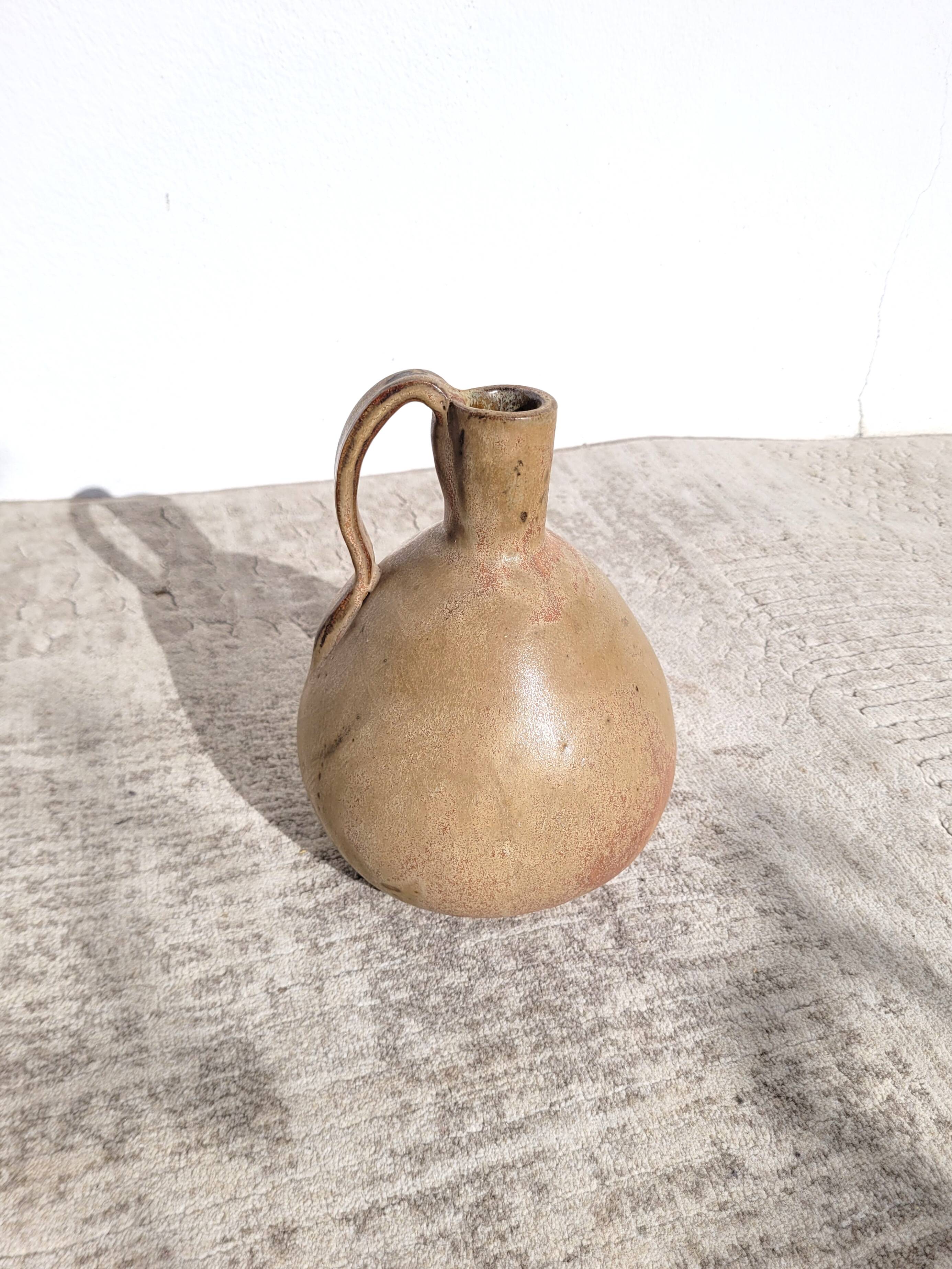 Jug pitcher or artisanal ceramic vase 1982