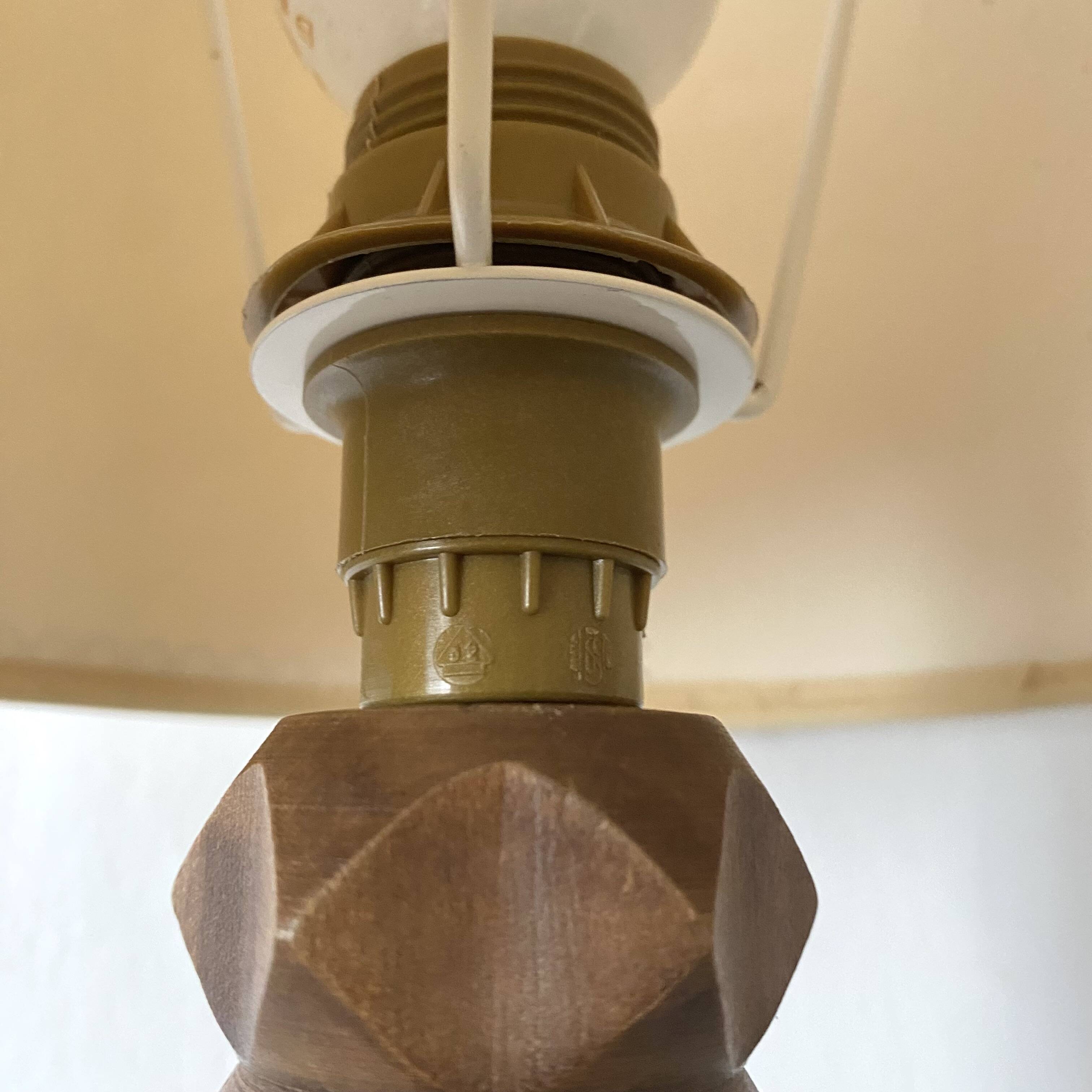 Lampe en bois façon Charles Dudouyt