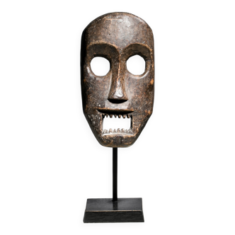 African mask Kumu - Ethnic decoration of Congo