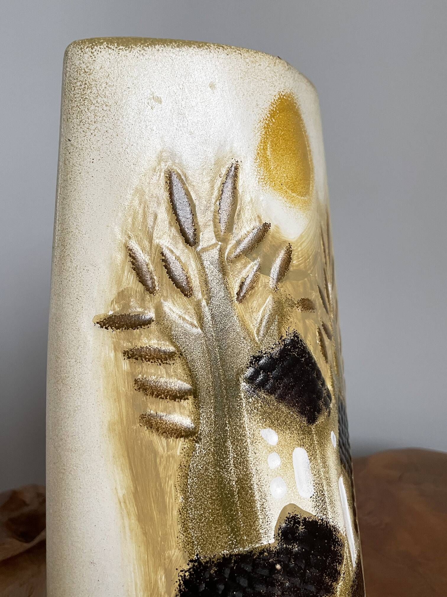 Beige-Yellow Chinese Ceramic Vase with Tactile Design Depicting Houses, Sun, Trees and Countryside
