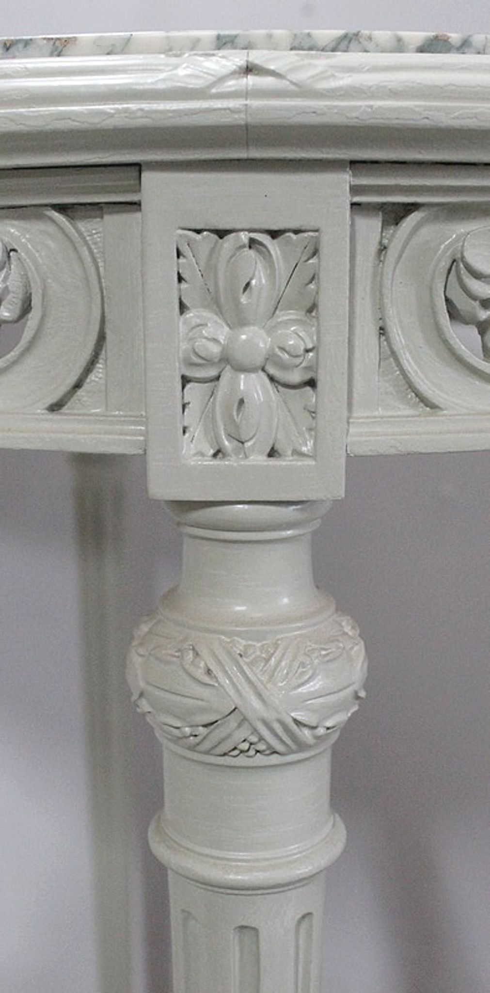 Guerin in Wood Réchampi and Cannage, Louis XVI style - 1920