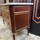 Commode de style Louis XVI en acajou