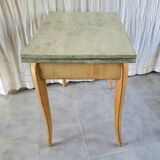 Extendable table