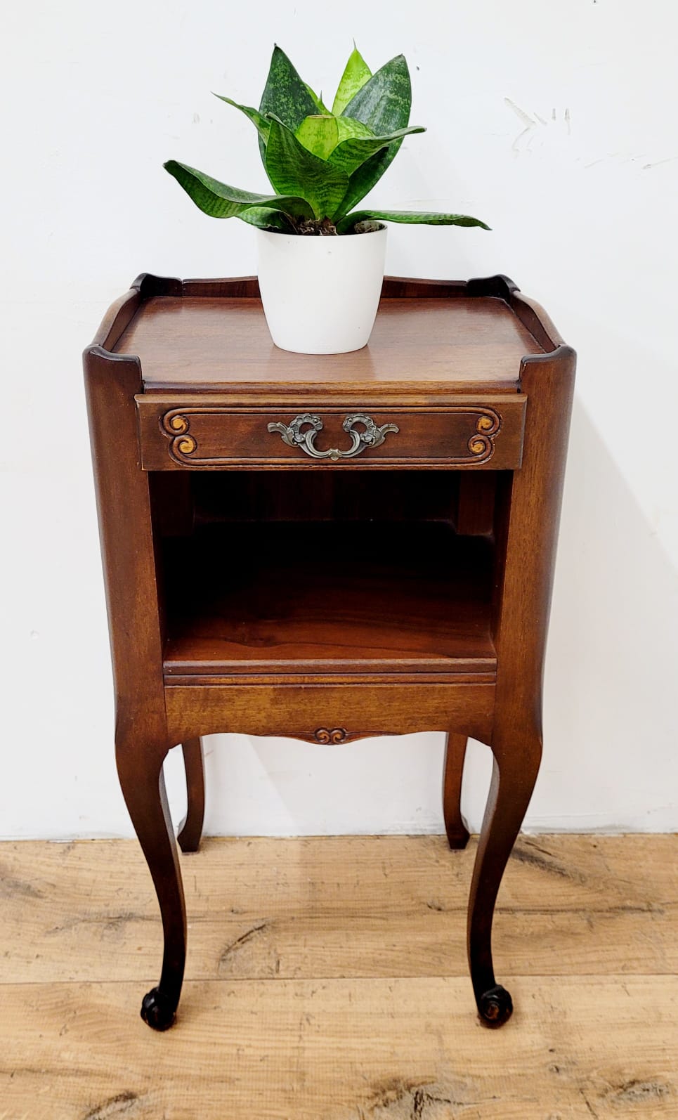 Table de chevet Louis XV
