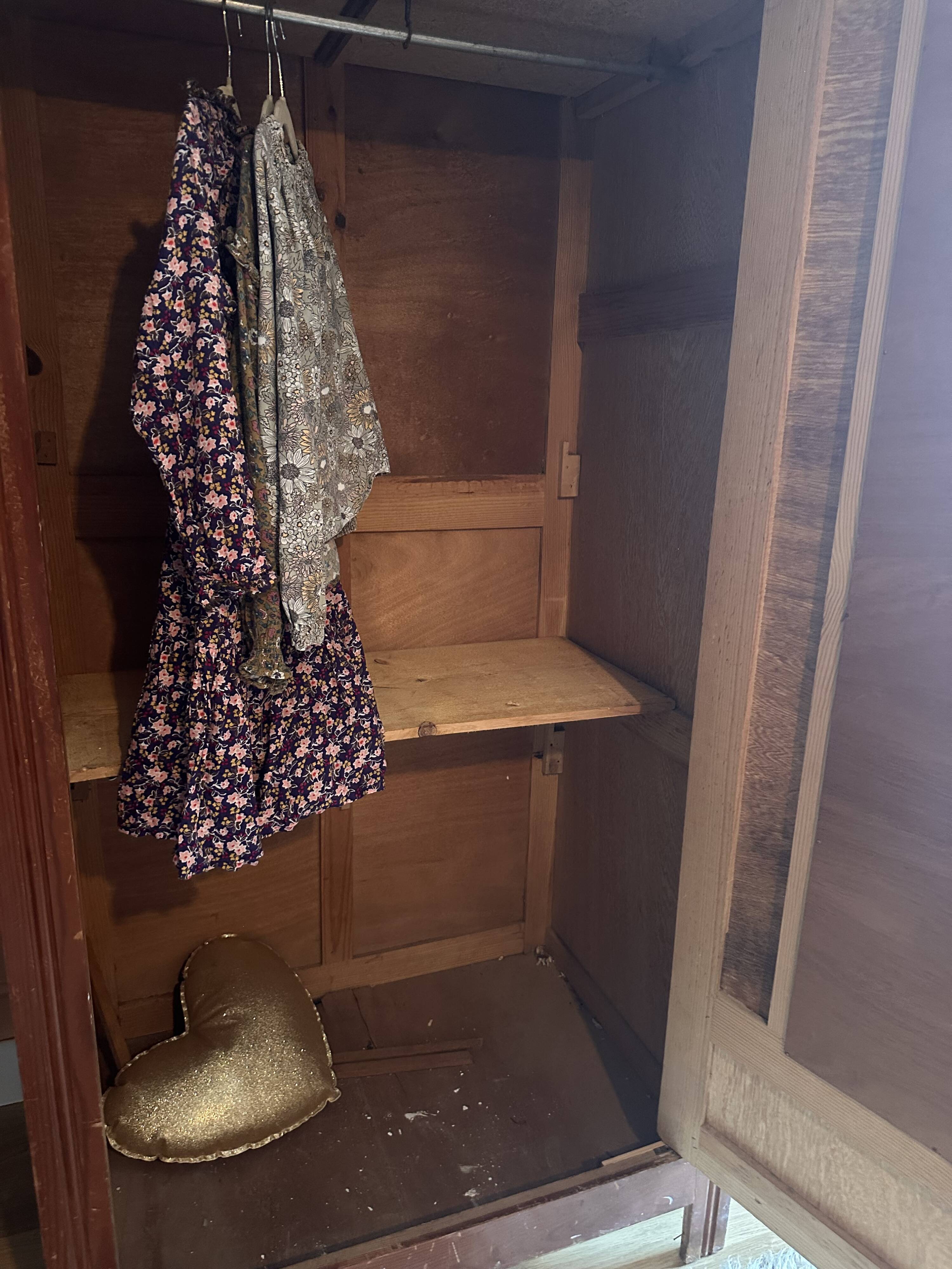 Armoire parisienne miroir
