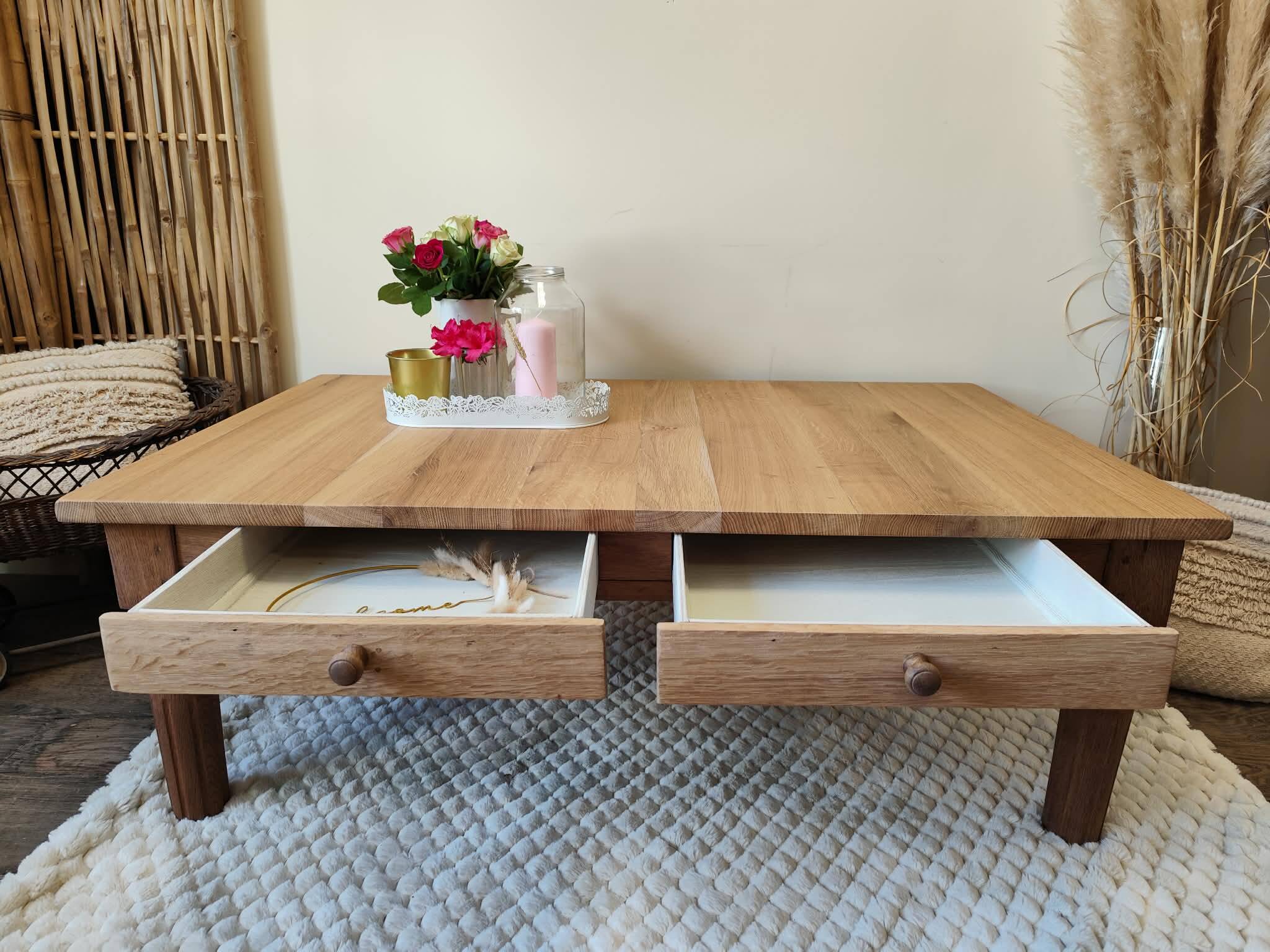 Farmhouse coffee table in oak