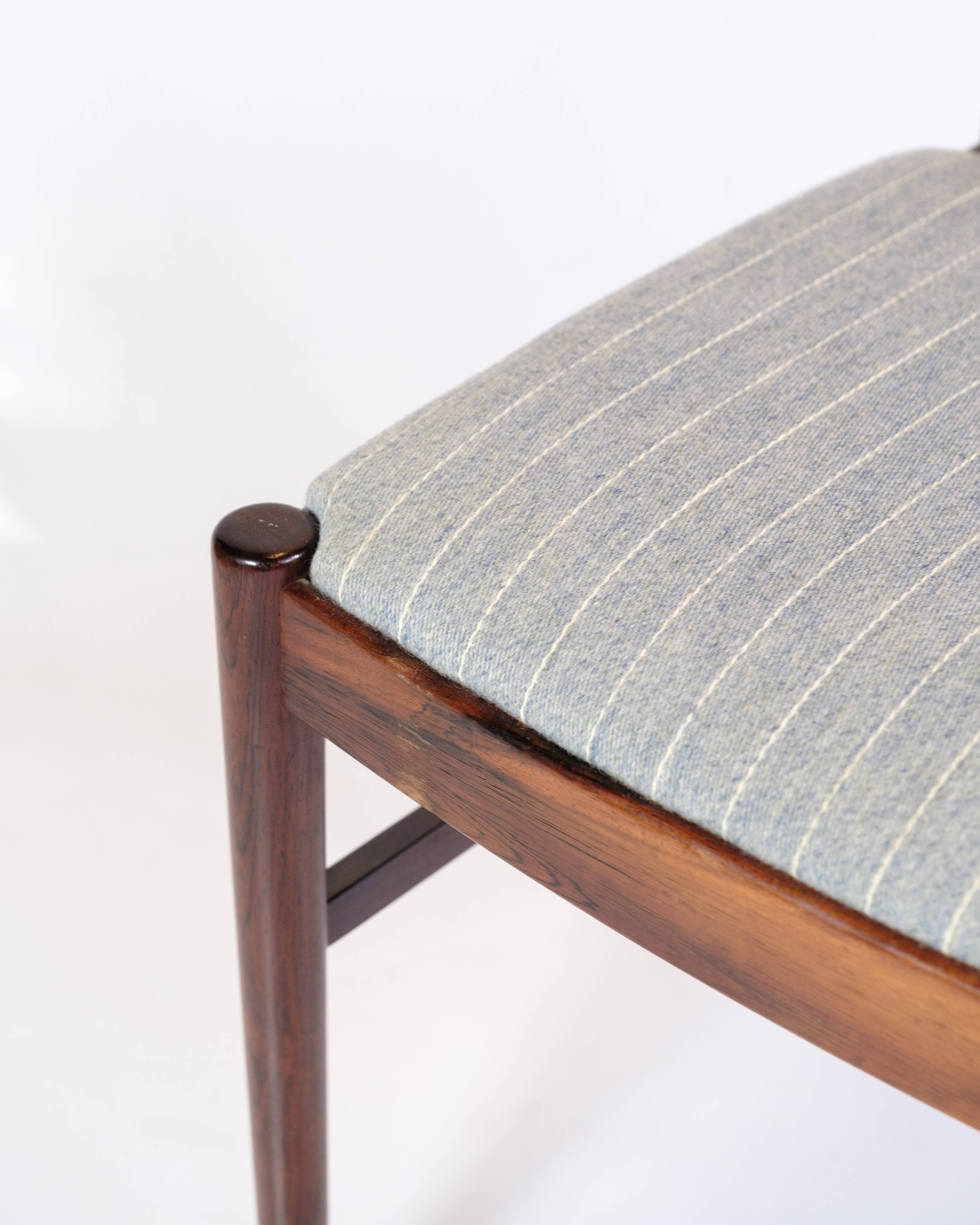 Set Of 4 Dining Chairs Model 422 Made In Rosewood By Arne Vodder From 1960s