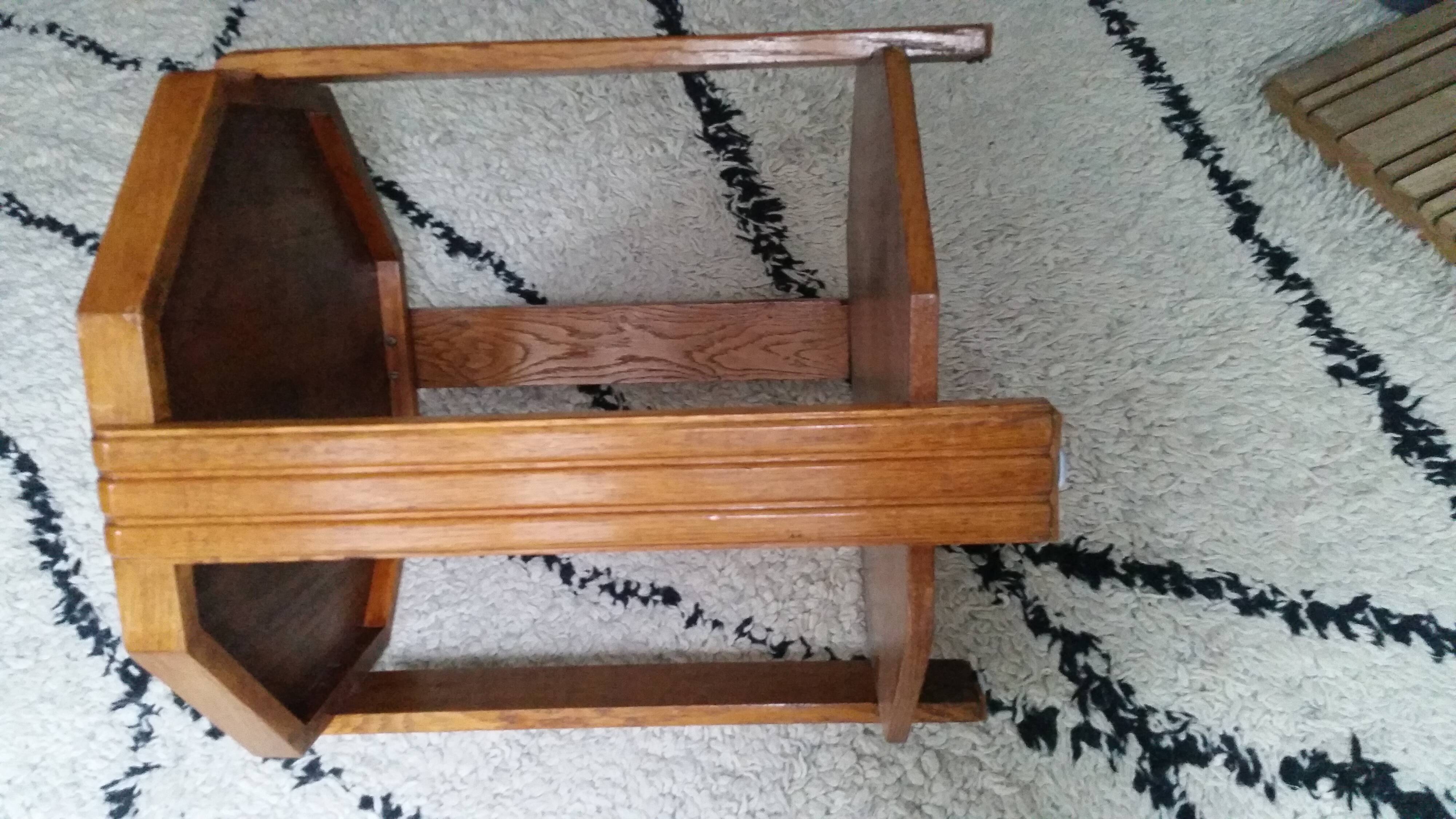 Hexagonal canapė tip table
