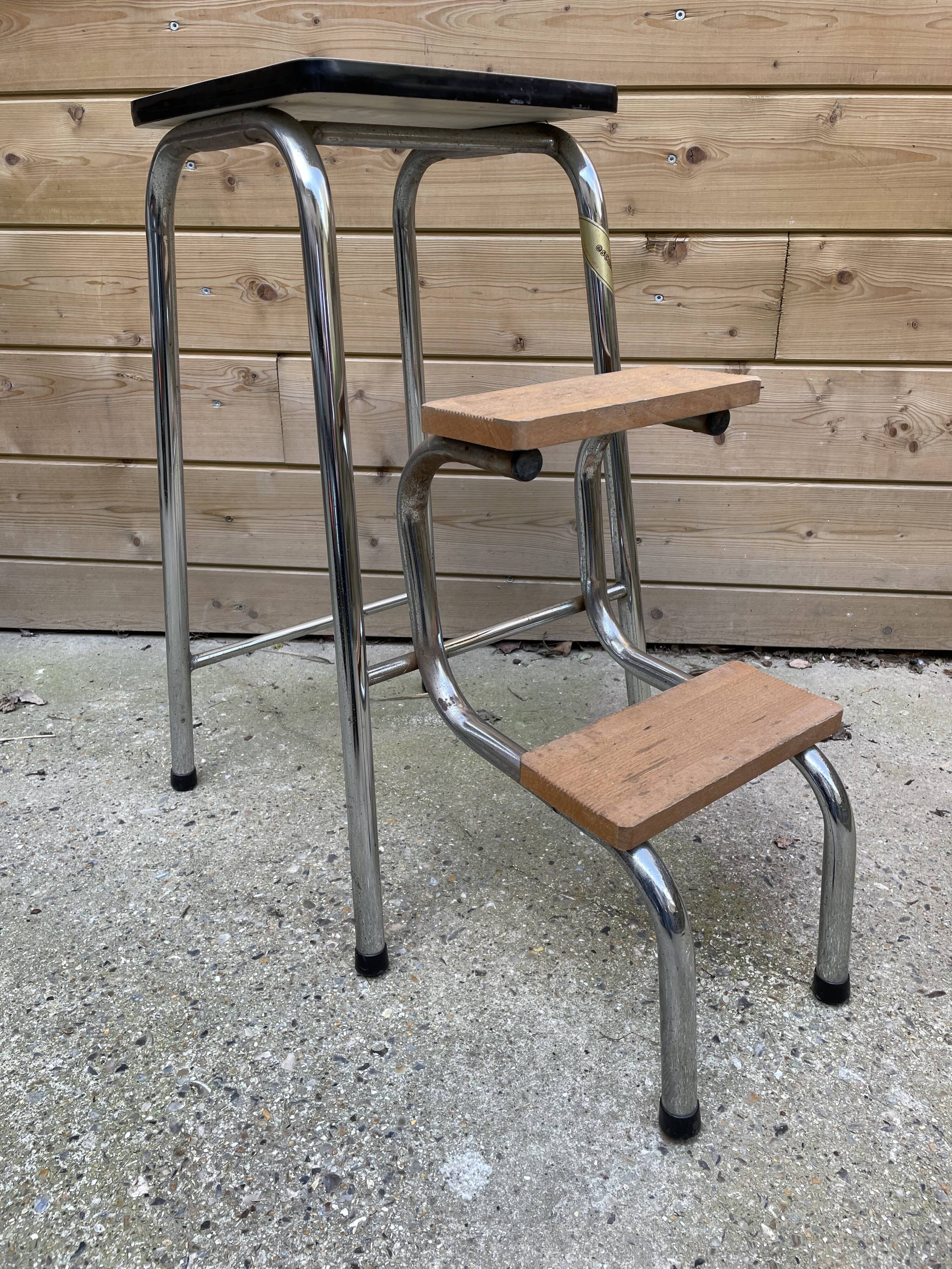 Stepladder stool in vintage formica