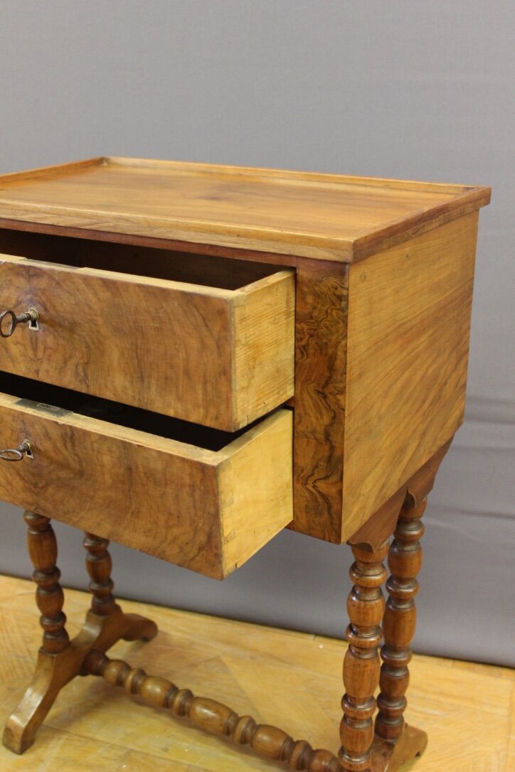 Ragnier Louis Philippe in walnut