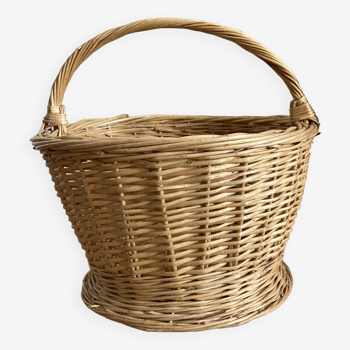 Rattan wicker pan