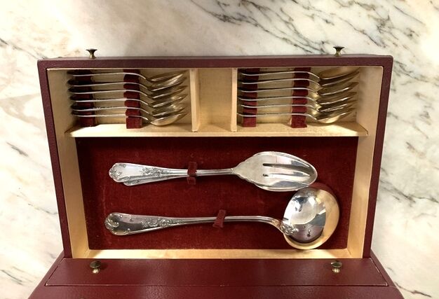 Silver metal cutlery of the silversmith Saint Medard