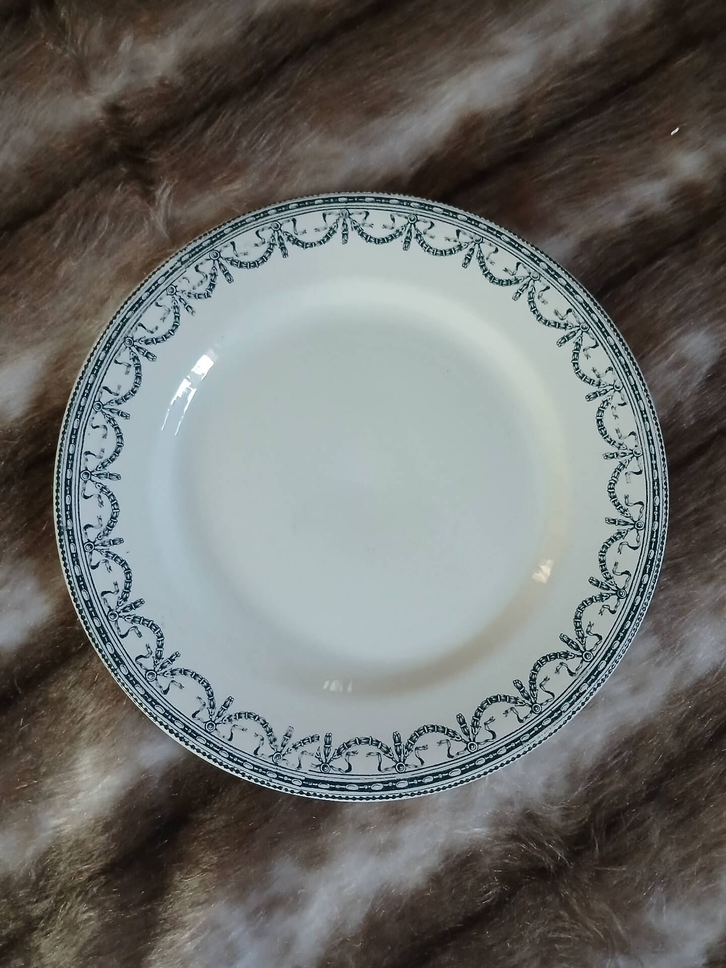 20 mismatched antique flat plates in ironstone