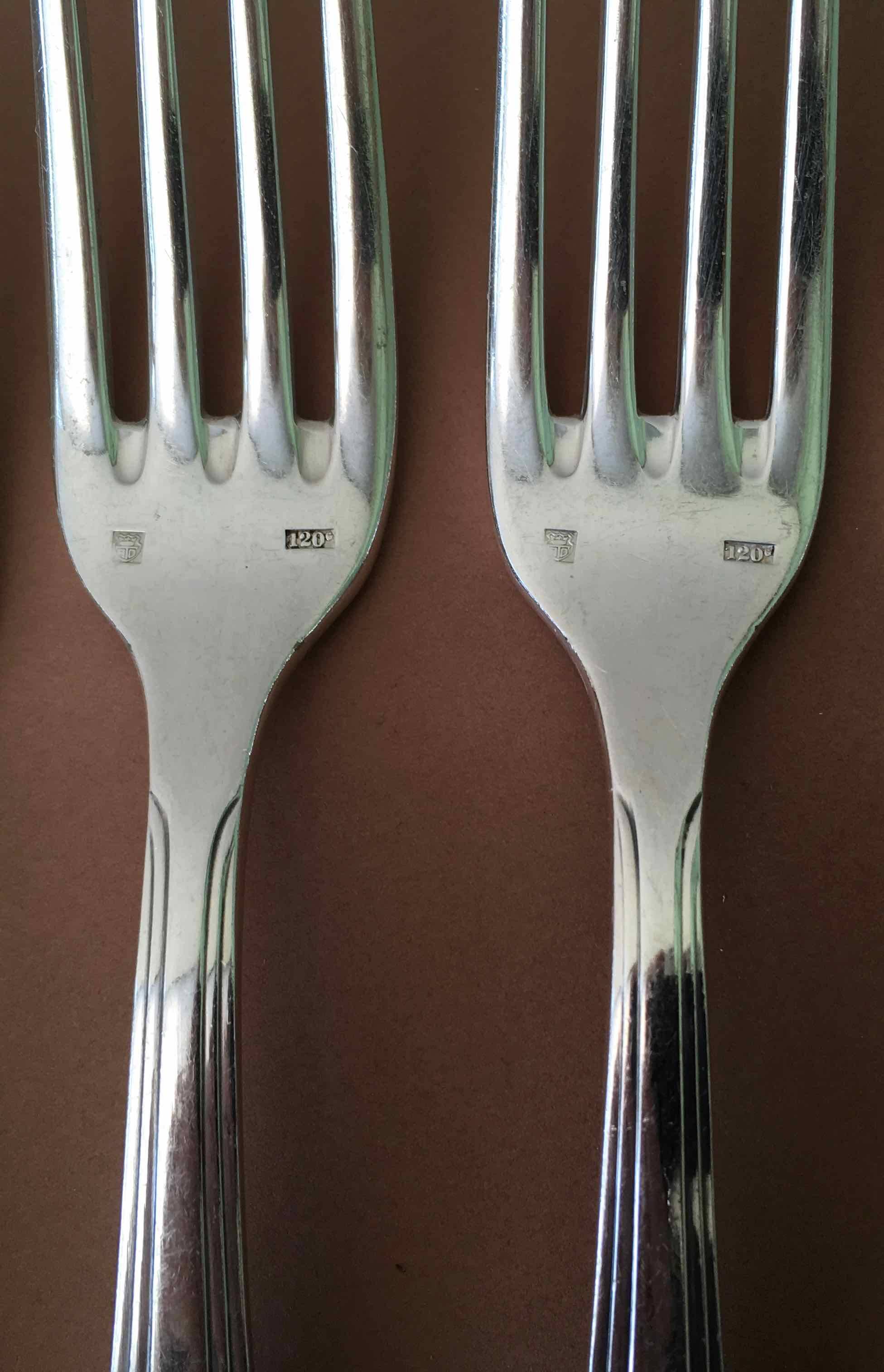 Cutlery set 37 place settings Goldsmith ATD silver metal