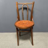 Set of 4 French Cafe Chairs with Graceful Seats