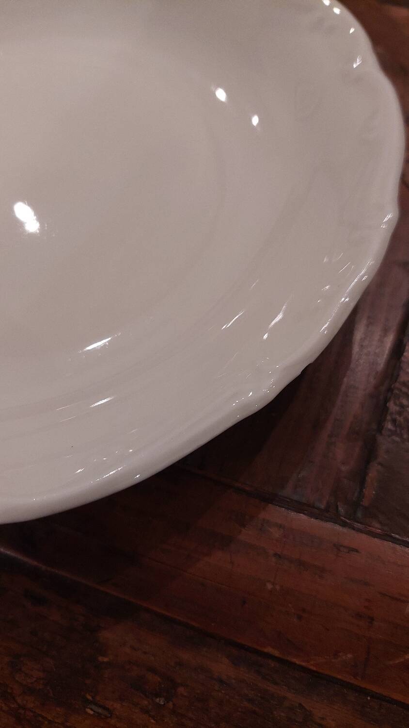 Set of 12 Sologne Larchevêque porcelain plates