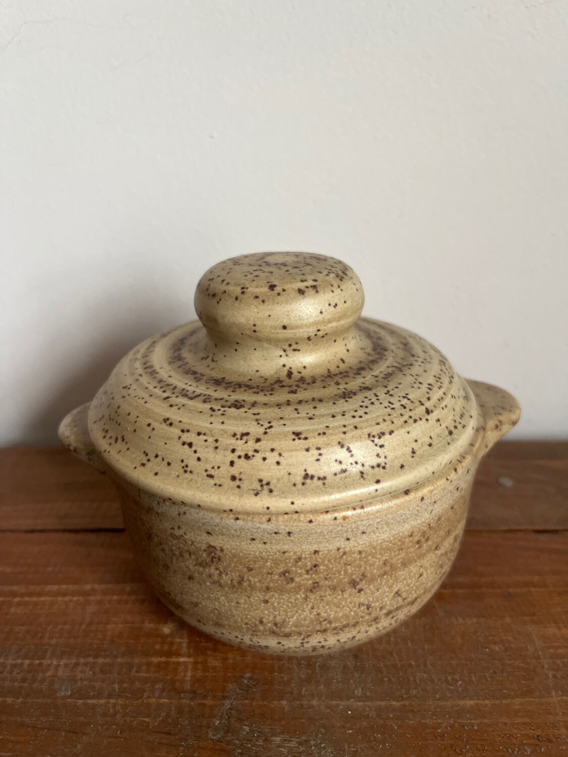 Stoneware sugar bowl