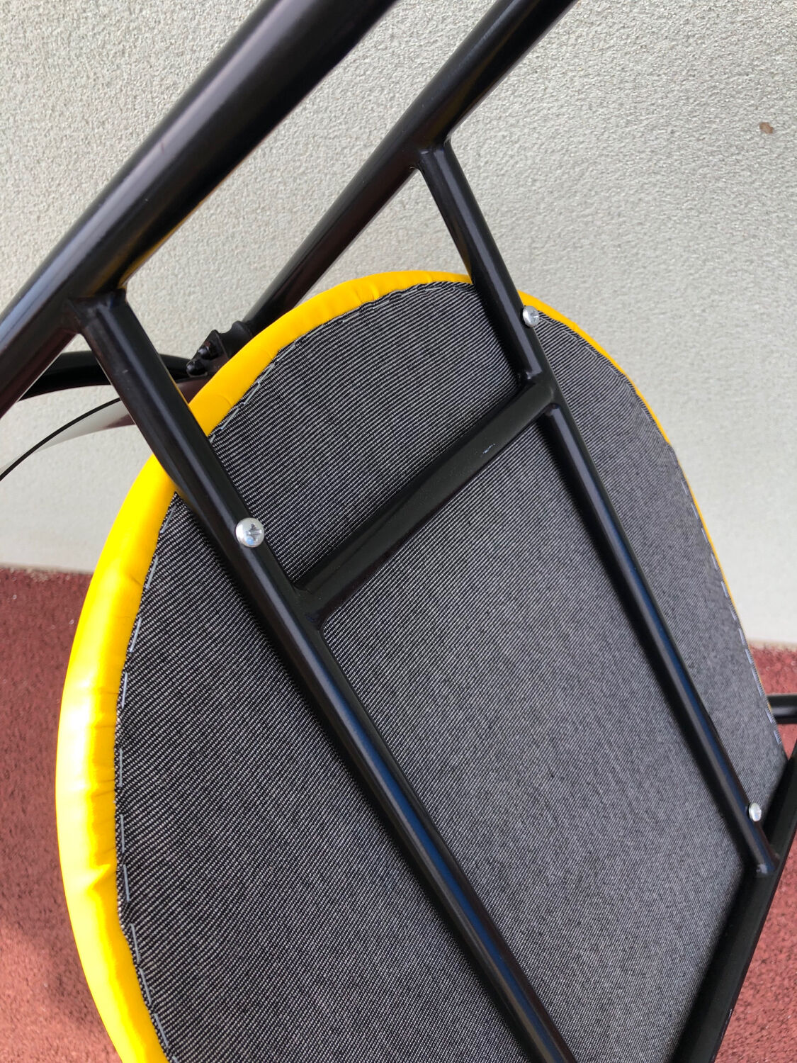 Chaise de bureau tripode, design vers 1980