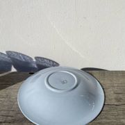 Plat rond, moulin des loups bleu ciel en céramique