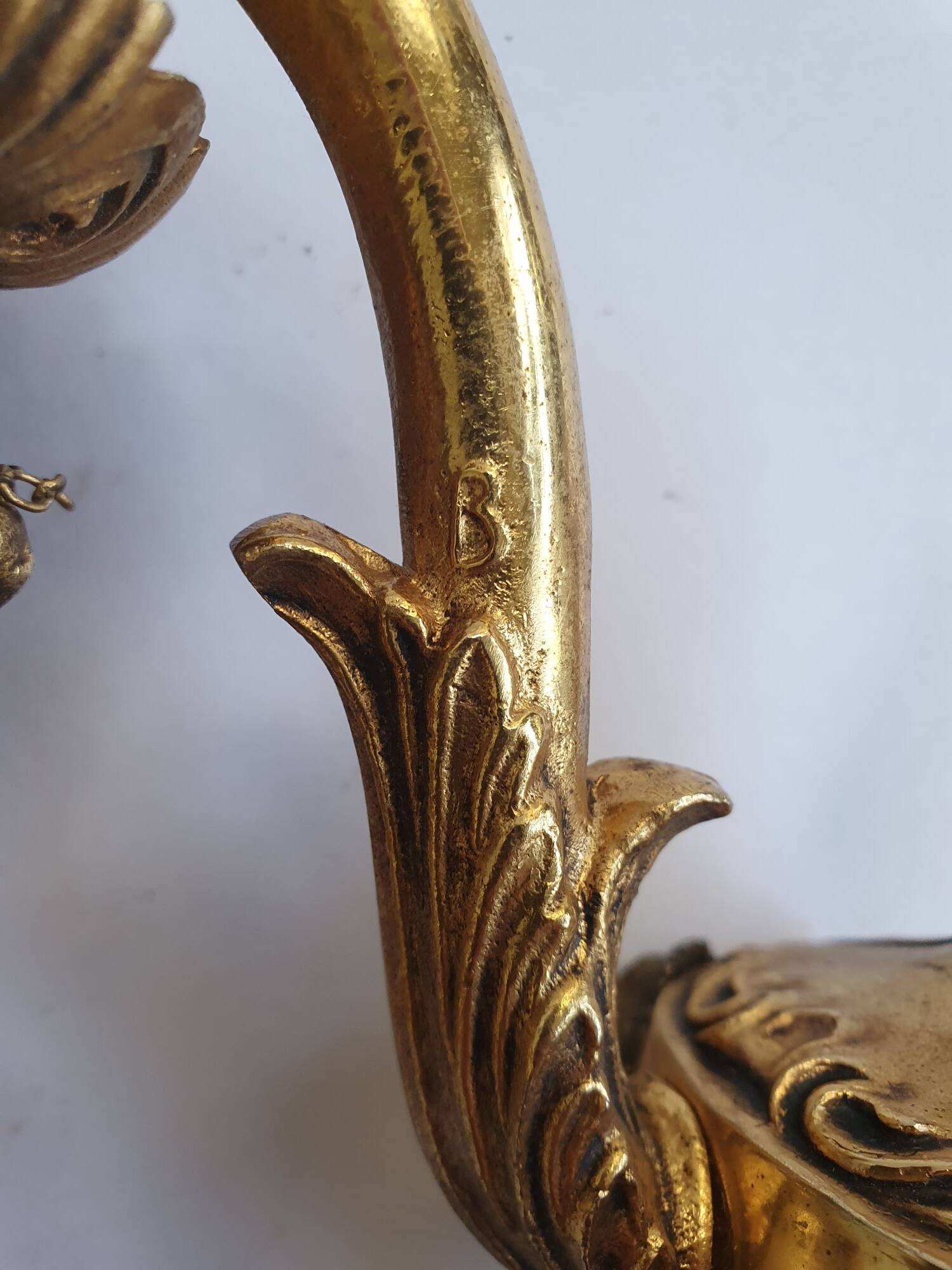 Paire d'appliques murales en bronze style Empire anciennes