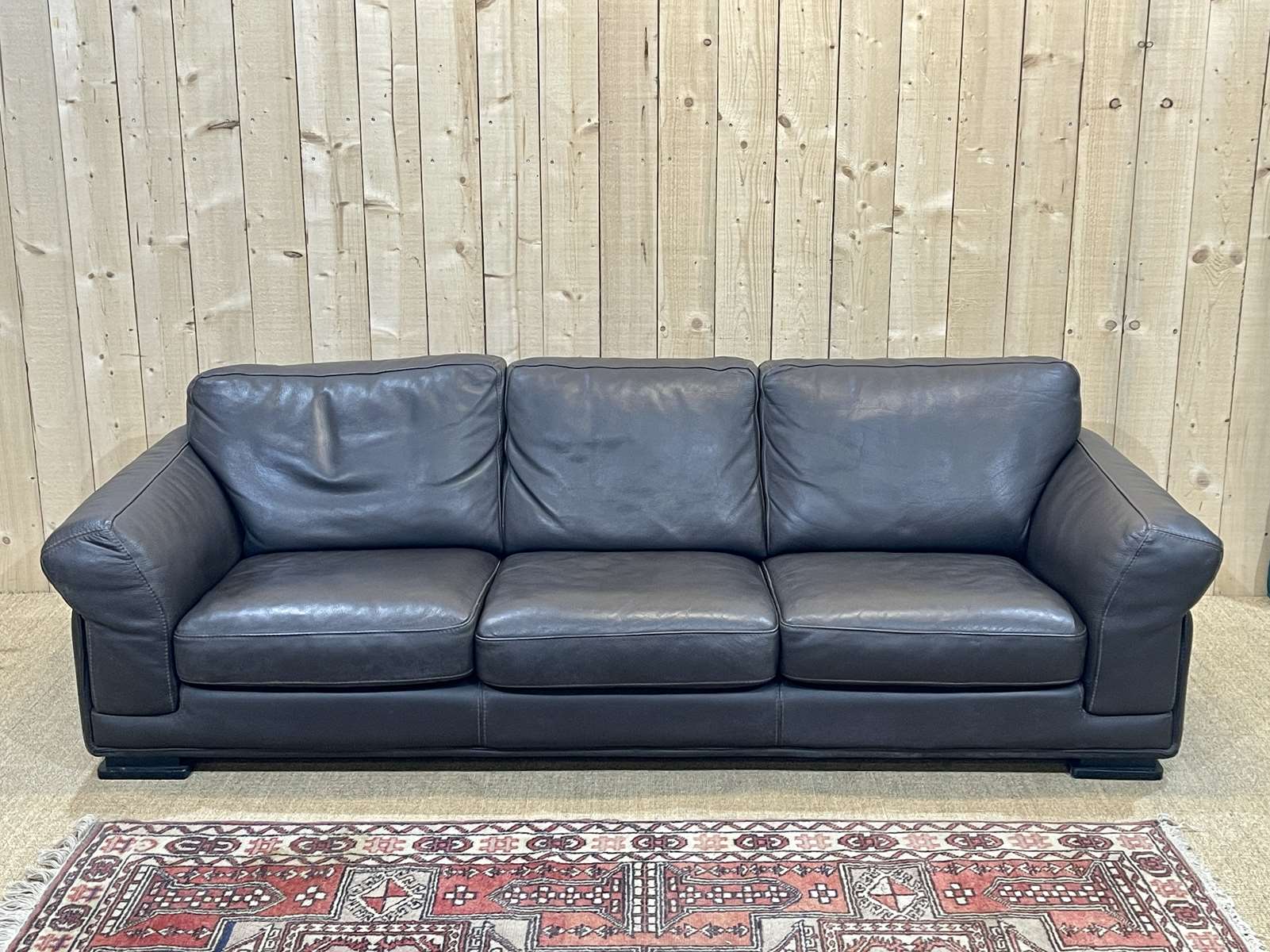 Modern 3-seater leather sofa rochebobois