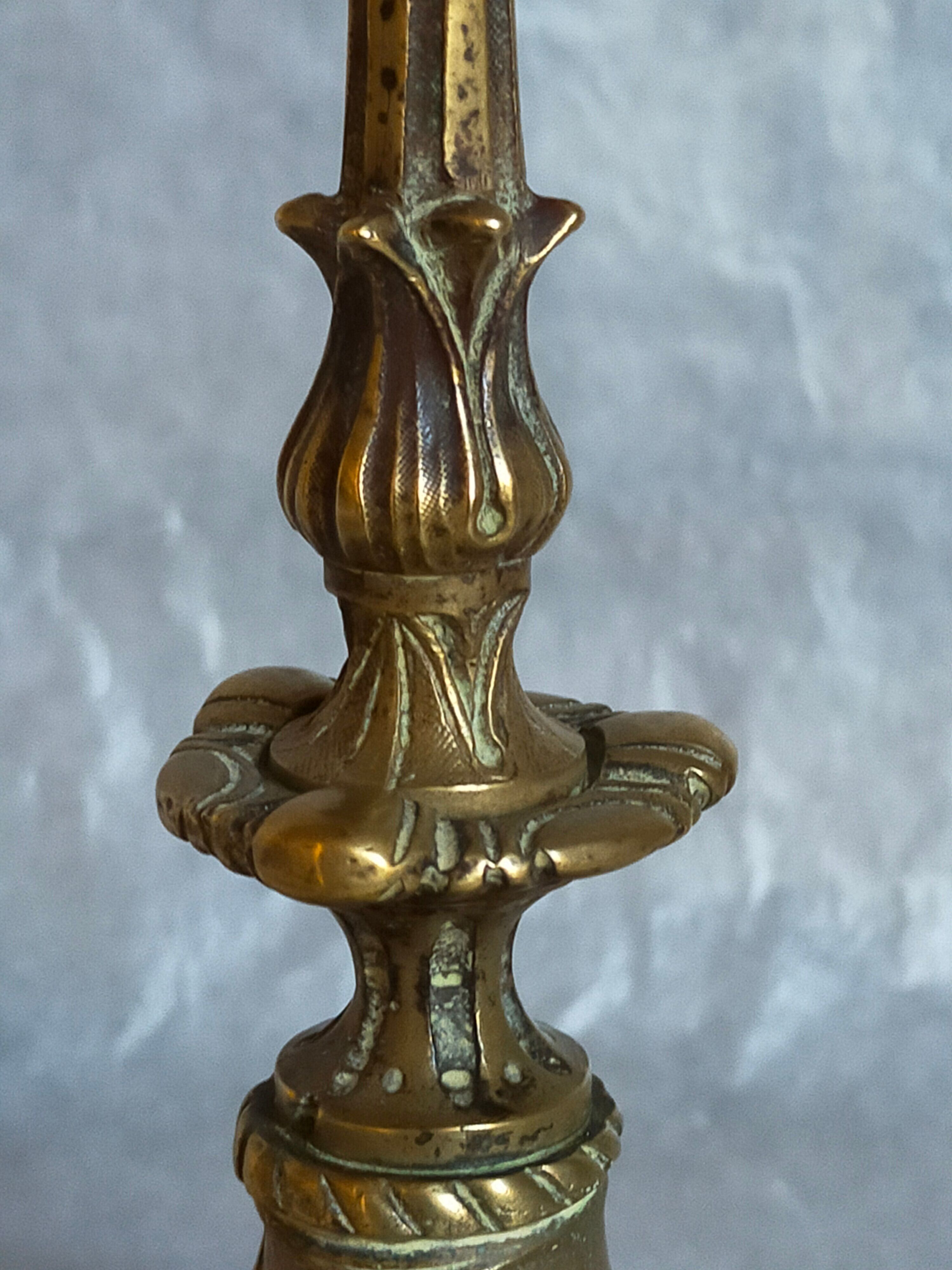 Candle holder in gilded bronze tripod XIXth century